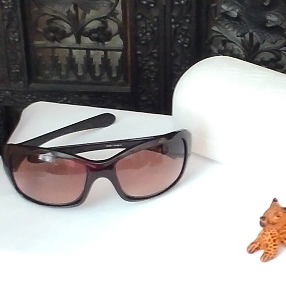 Womens Oakley Sunglasses - Picture 6 of 6